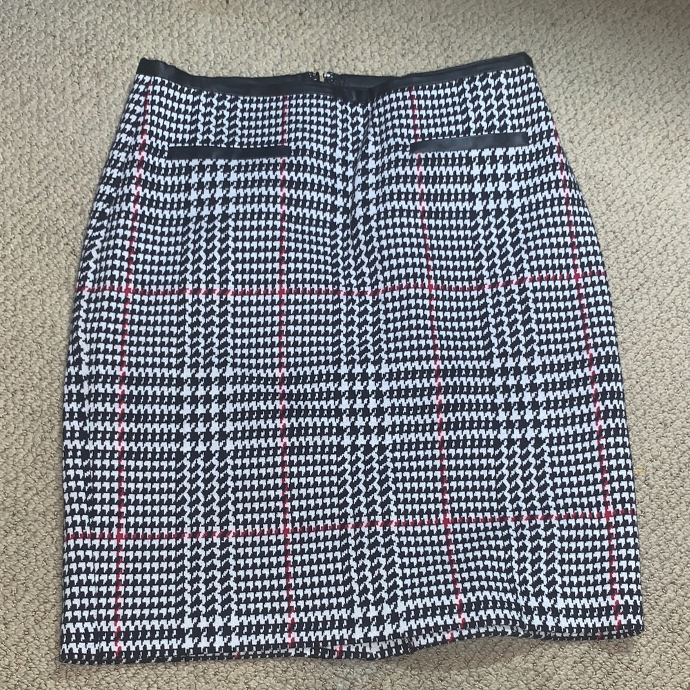 Talbots Classic Houndstooth Pencil Skirt size 2P